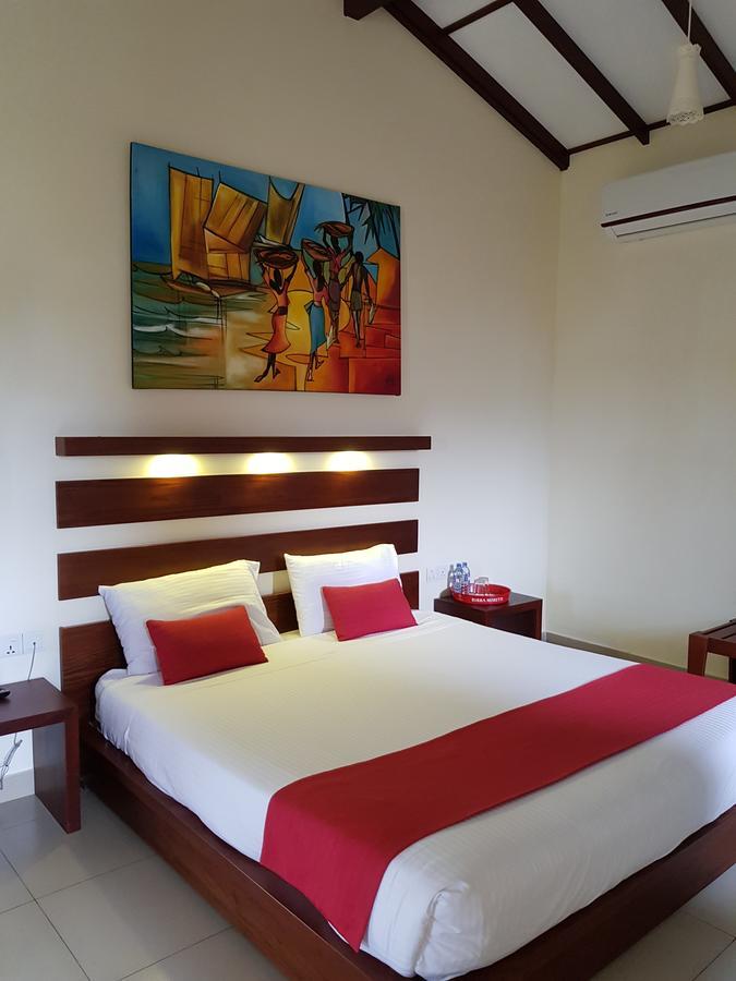 Sea Breeze Deluxe Inn Негомбо Экстерьер фото